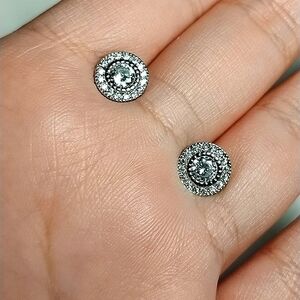 Round Zir Conia Island Copper Stud Earrings